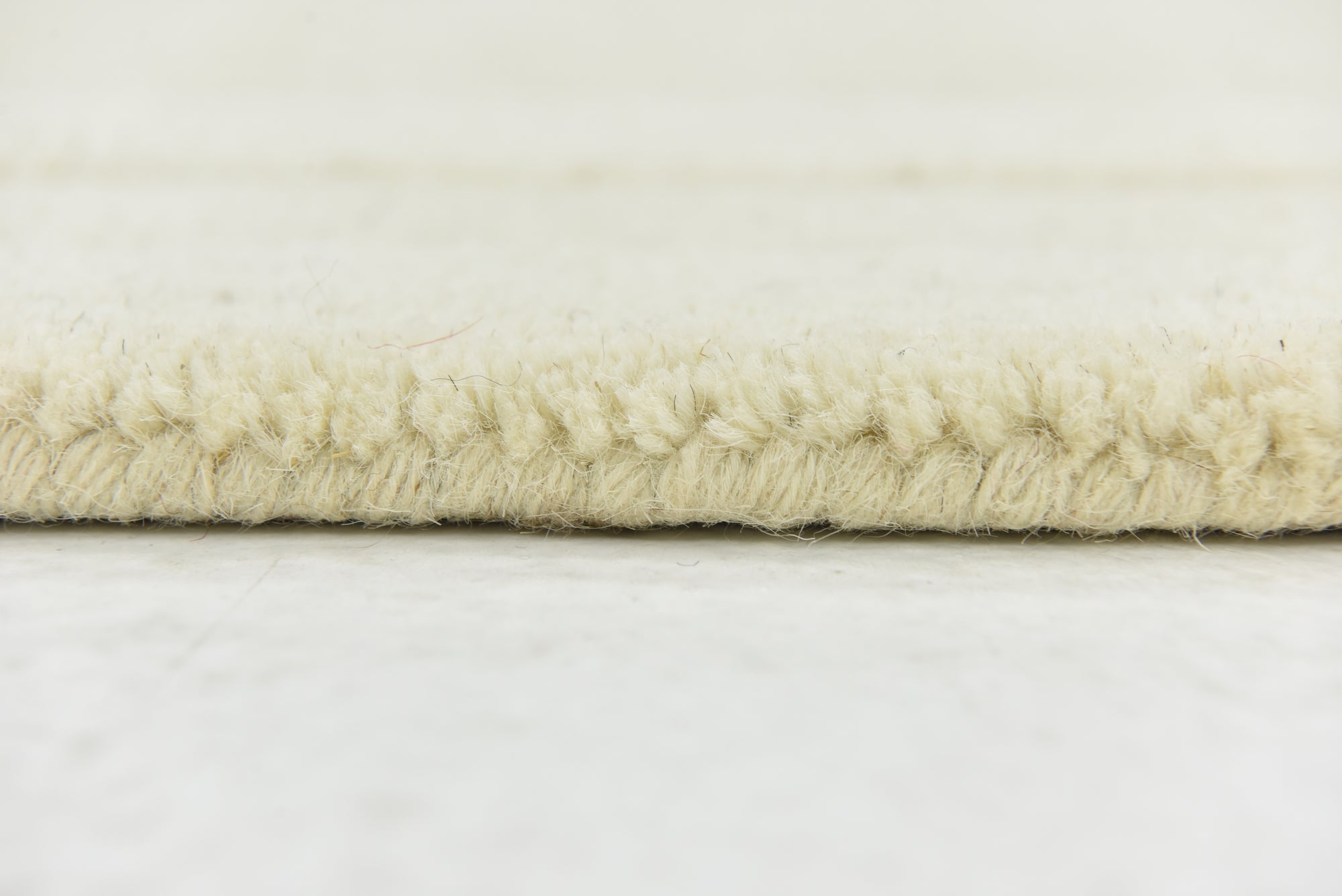 2' 9 x 5' Luna Wool Rug