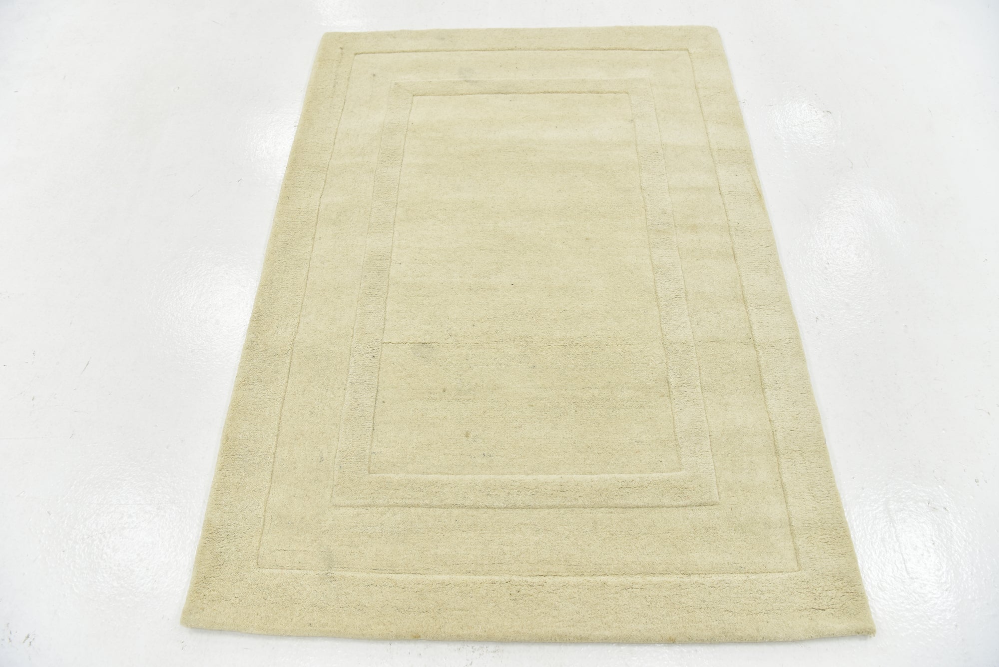 4' x 5' 6 Luna Wool Rug