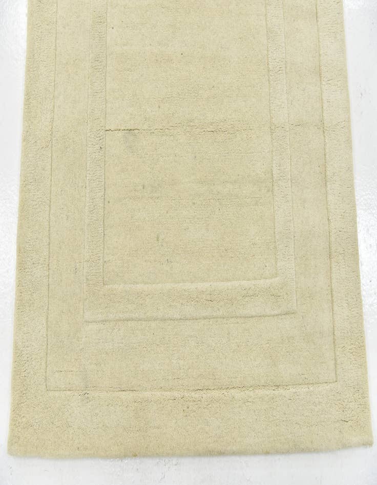 Detail image of 4' x 5' 6 Luna Wool Rug