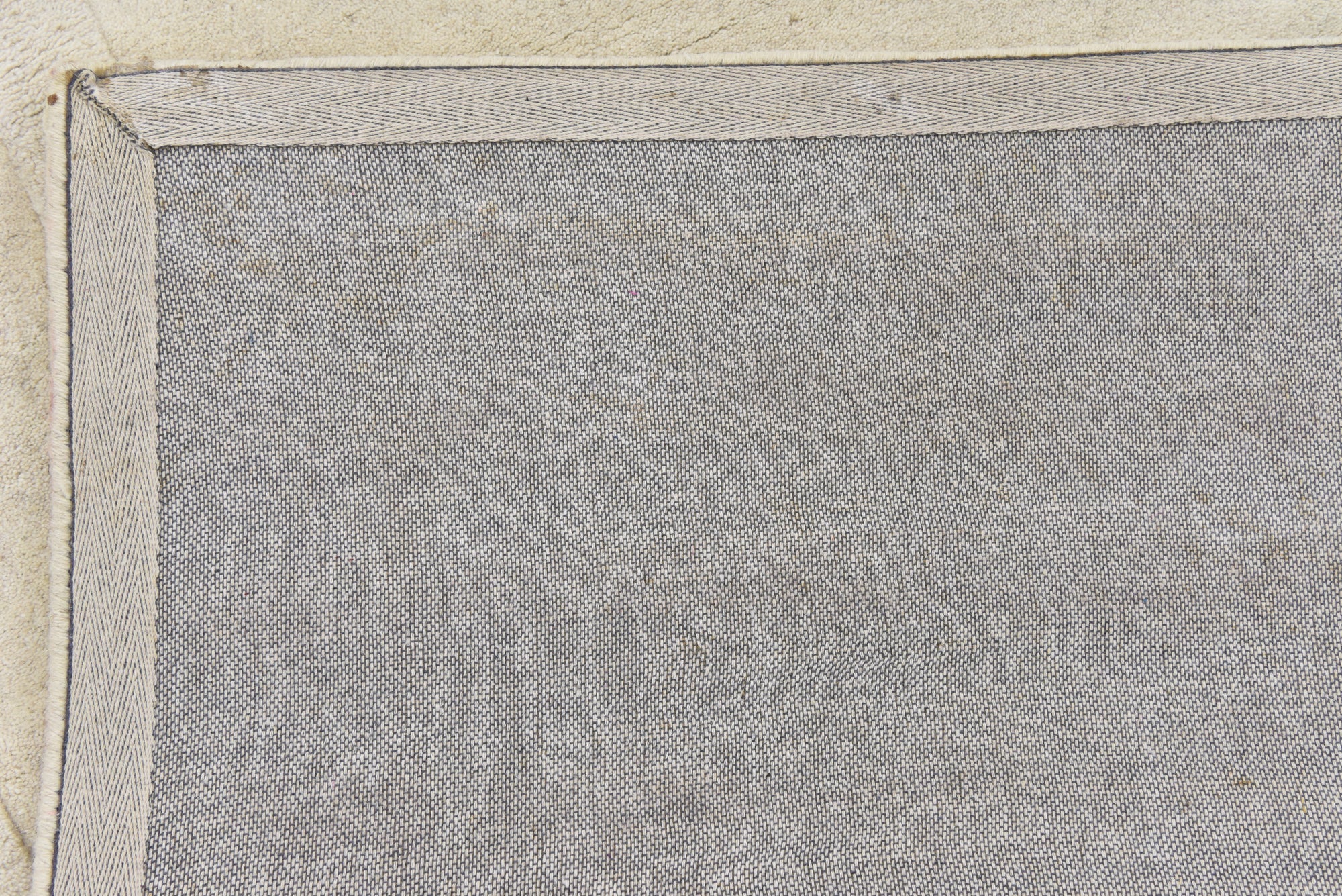 4' x 5' 6 Luna Wool Rug