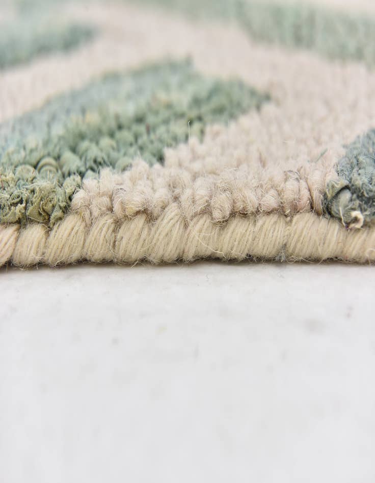 Detail image of 4' x 6' 2 Luna Rug