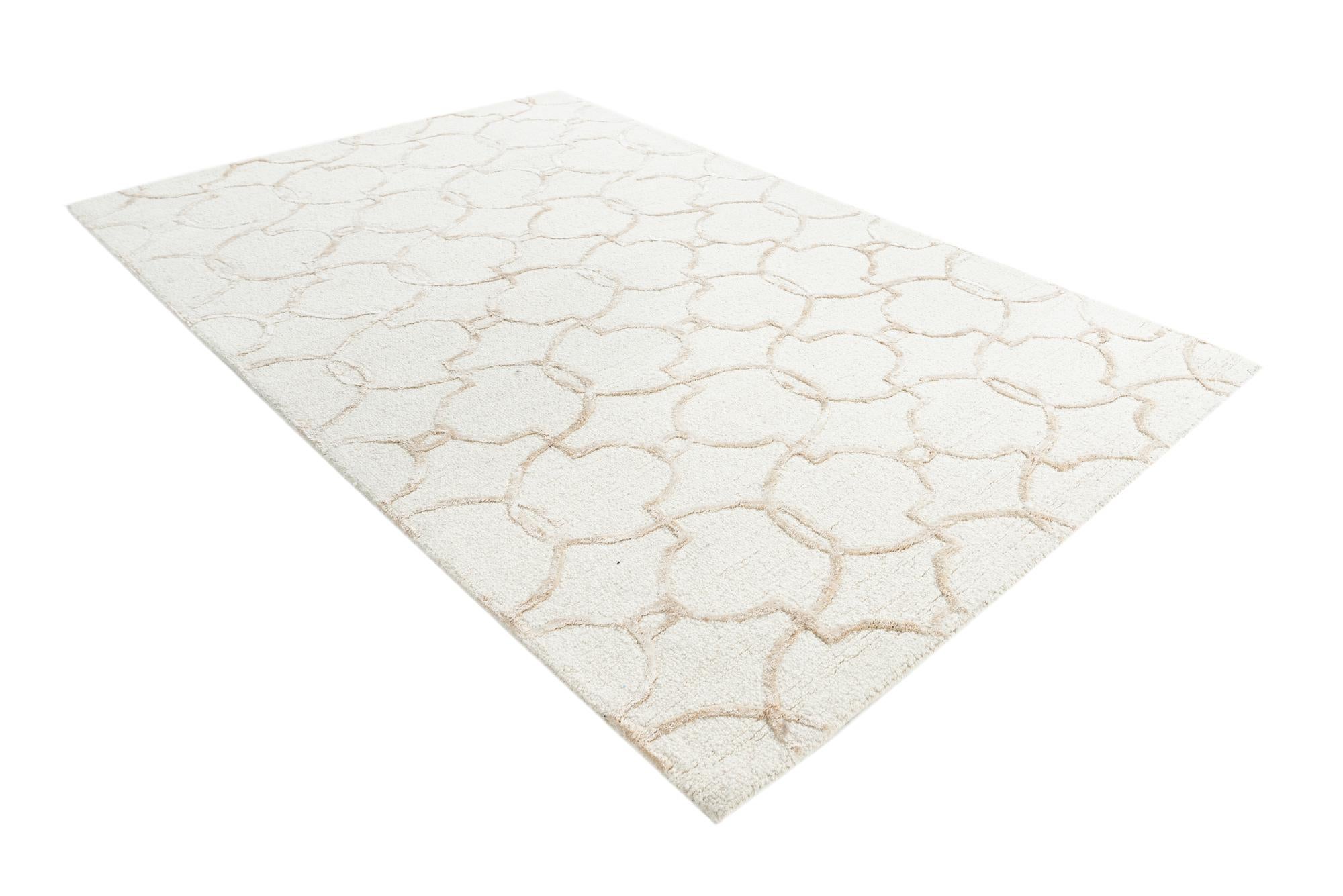 5' x 7' 6 Luna Rug