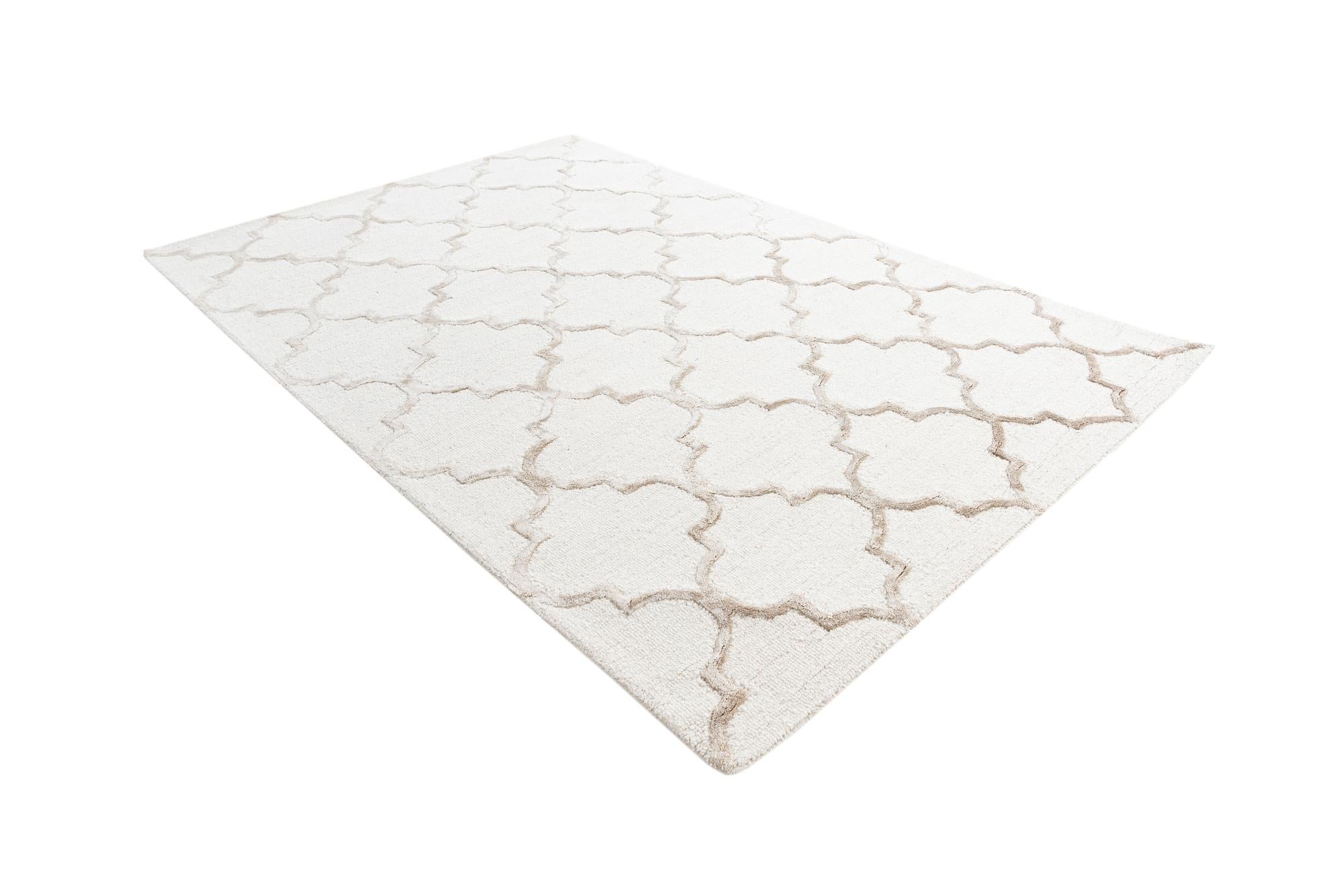5' 1 x 7' 7 Luna Rug