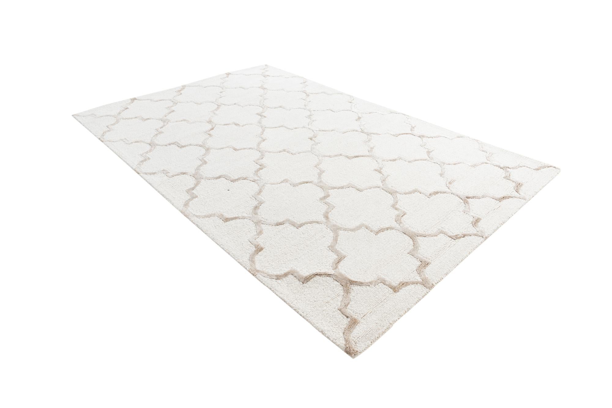 5' 1 x 7' 7 Luna Rug