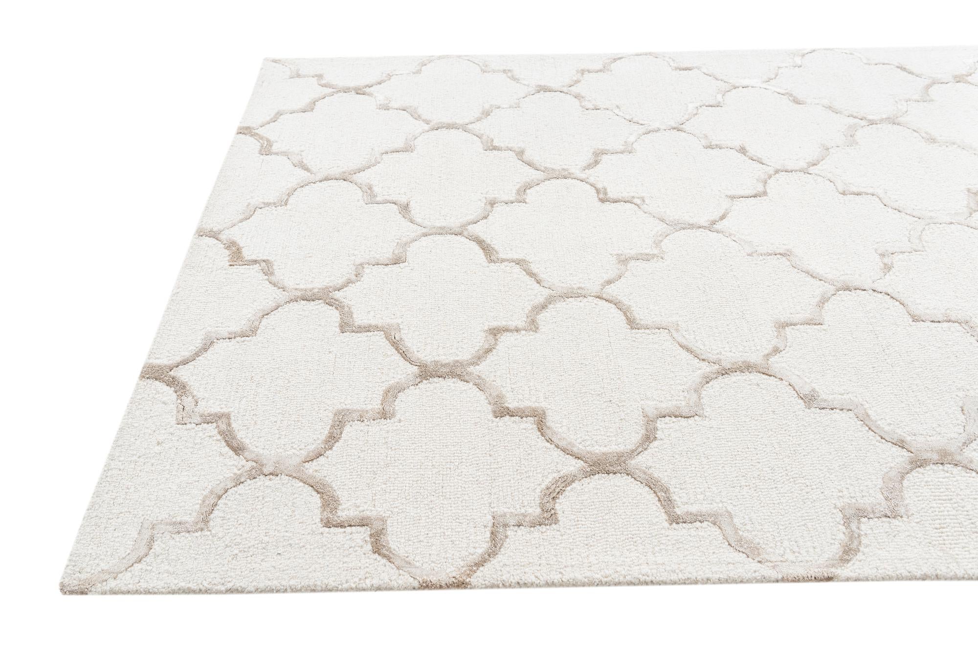 5' 1 x 7' 7 Luna Rug