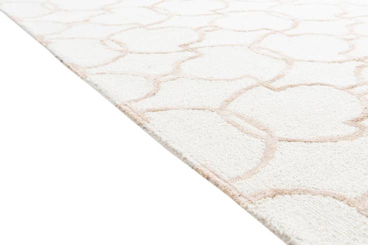 Detail image of 5' 1 x 7' 6 Luna Rug