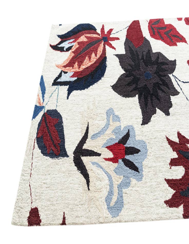 Detail image of 5' 1 x 8' Luna Rug