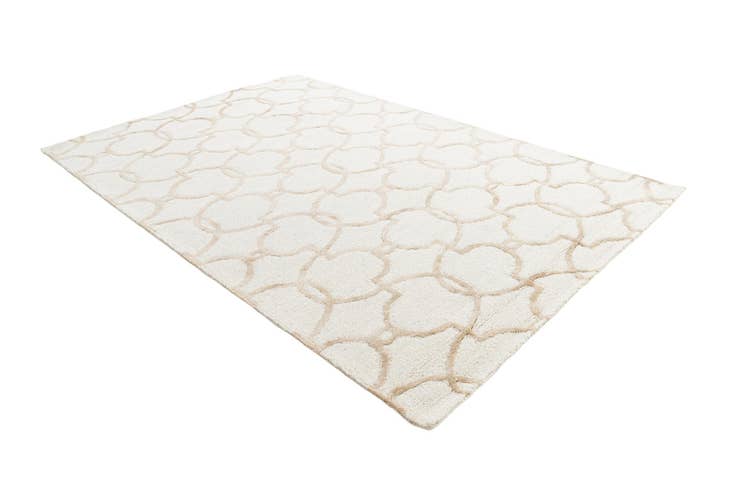 Detail image of 5' 1 x 7' 6 Luna Rug