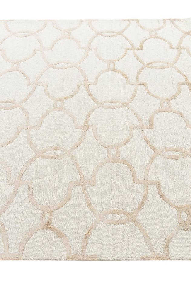 Detail image of 5' 1 x 7' 6 Luna Rug