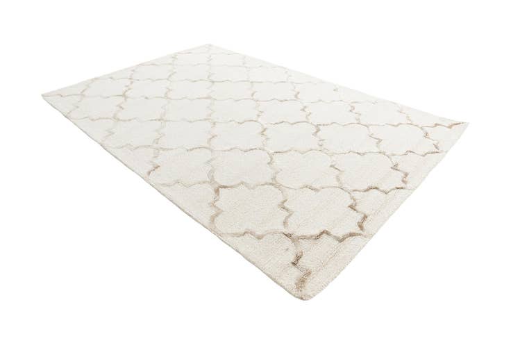 Detail image of 5' 1 x 7' 6 Luna Rug