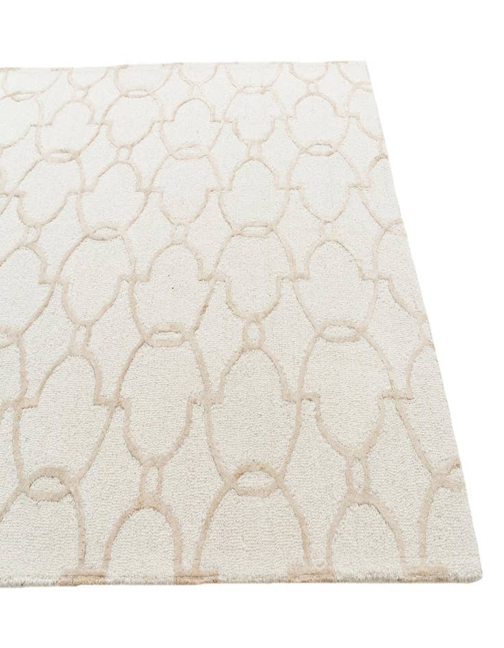 Detail image of 5' 1 x 7' 6 Luna Rug