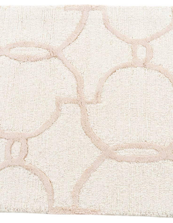 Detail image of 2' 1 x 3' 1 Luna Rug