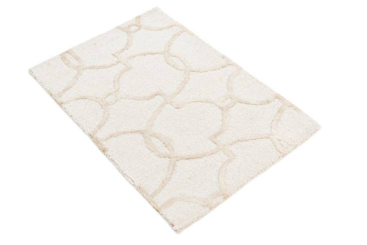 Detail image of 2' 1 x 3' 1 Luna Rug