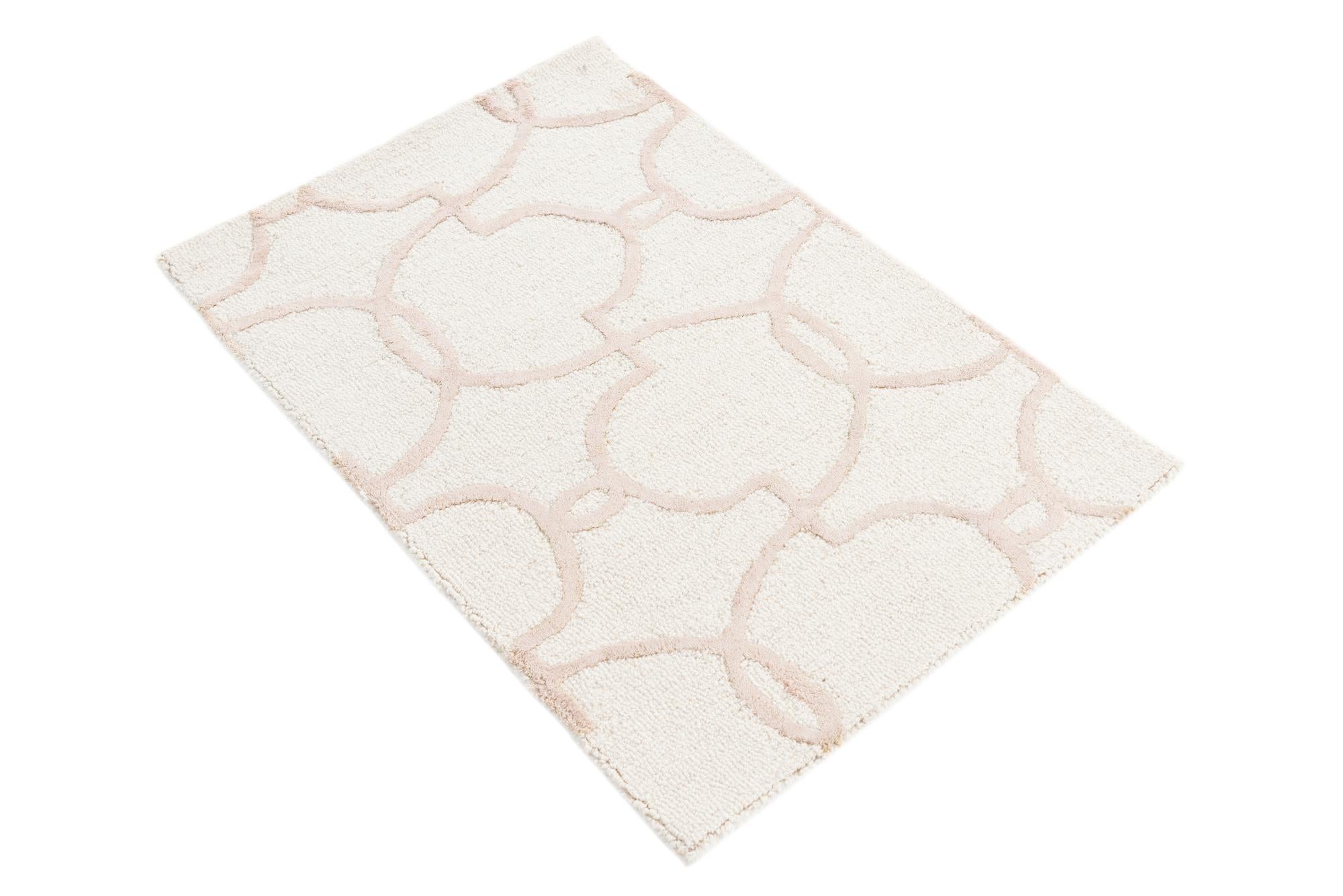 2' x 3' Luna Rug