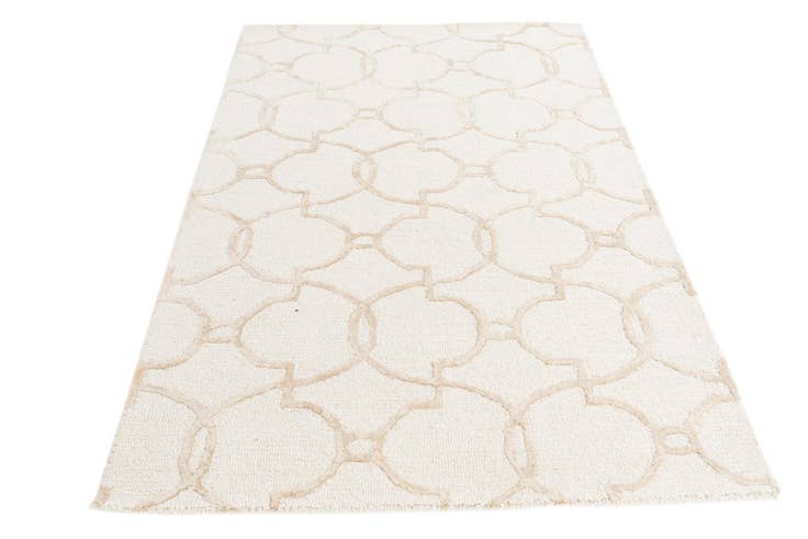 Detail image of 4' 1 x 6' Luna Rug