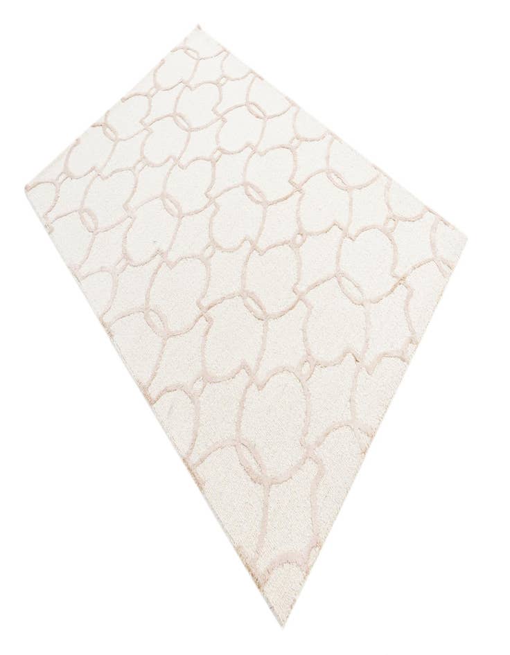 Detail image of 4' 1 x 6' Luna Rug