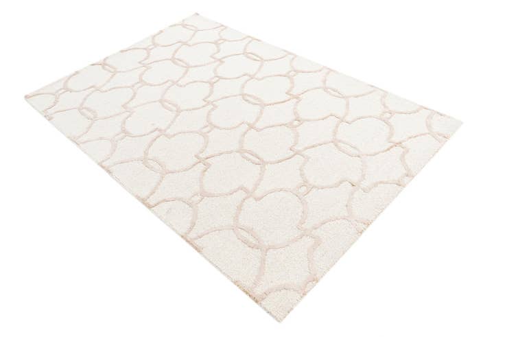 Detail image of 4' 1 x 6' Luna Rug