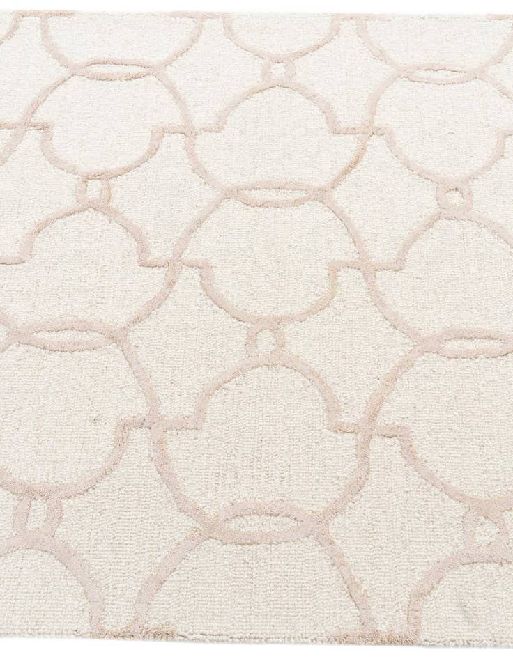 Detail image of 4' 1 x 6' Luna Rug
