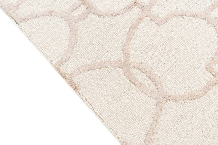 Detail image of 4' 1 x 6' Luna Rug
