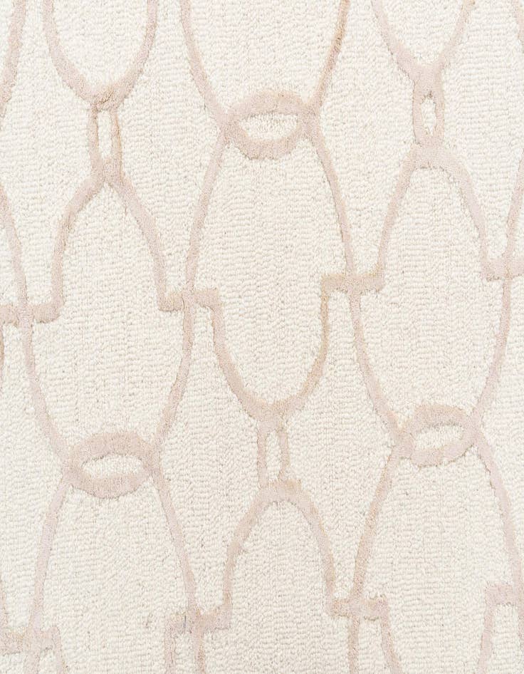 Detail image of 4' 1 x 6' Luna Rug