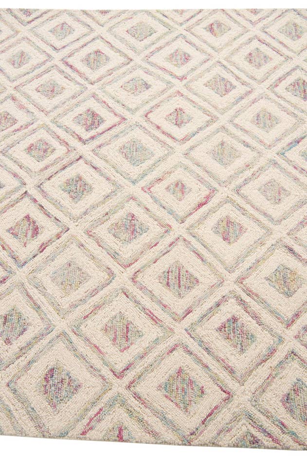 Detail image of 5' 1 x 7' Luna Rug