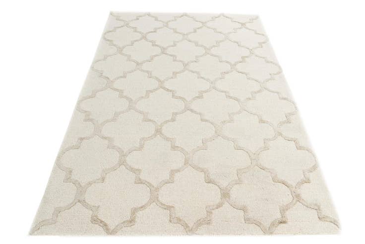 Detail image of 5' x 7' 5 Luna Rug