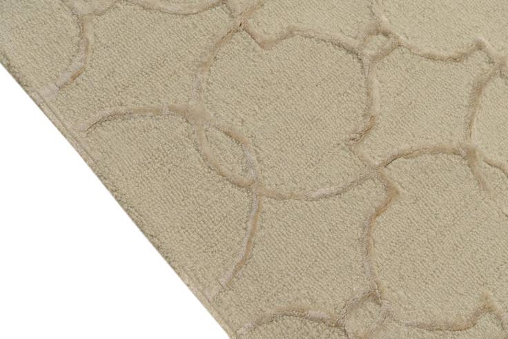 Detail image of 5' x 7' 6 Luna Rug