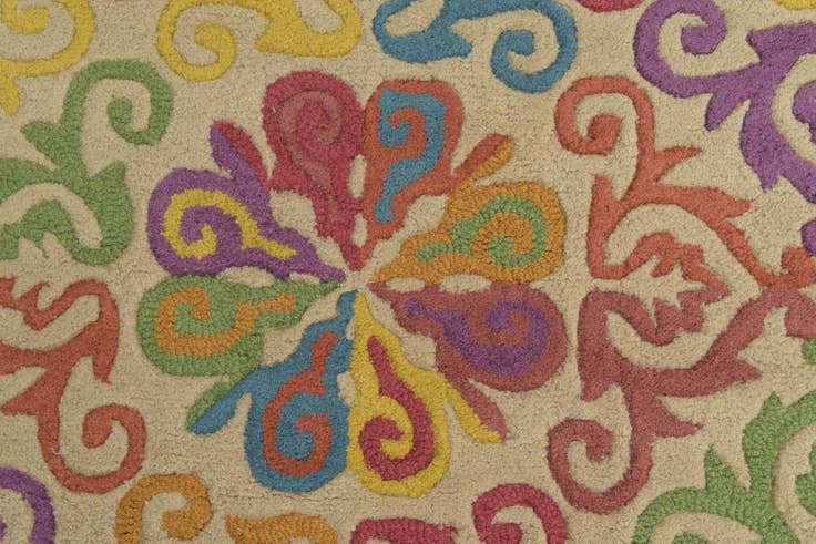 Detail image of 5' x 7' 6 Luna Wool Rug