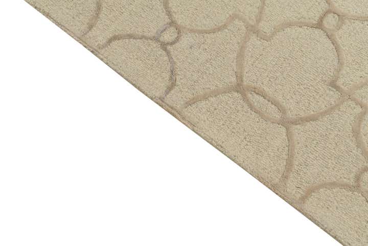 5' 1 x 7' 7 Luna Rug