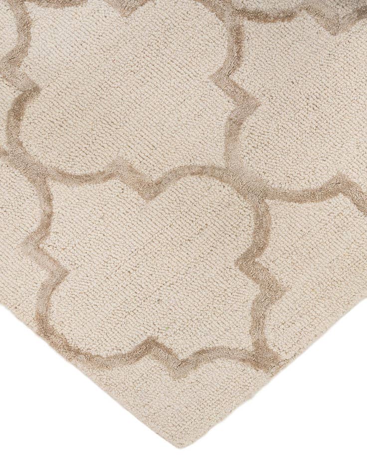 Detail image of 7' 6 x 9' 6 Luna Rug