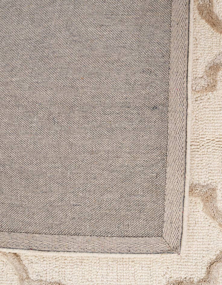 Detail image of 7' 6 x 9' 6 Luna Rug