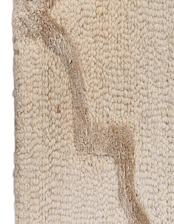 Detail image of 7' 6 x 9' 6 Luna Rug