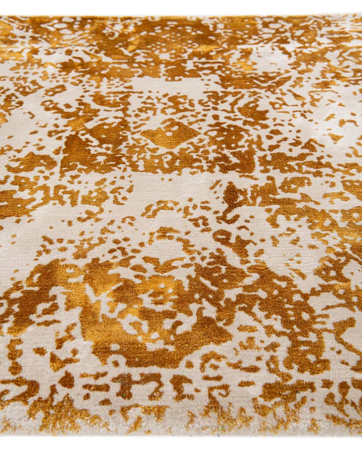 Detail image of 3' x 5' 2 Luna Rug