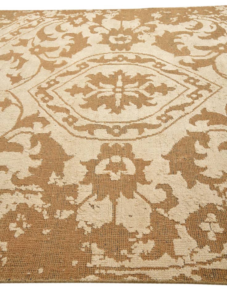 Detail image of 7' 10 x 10'  Hand Knotted Luna Rug
