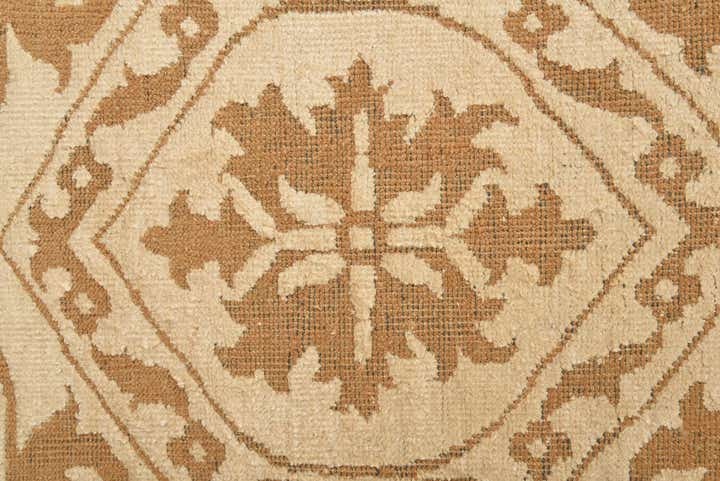 7' 10 x 10' Hand Knotted Luna Rug