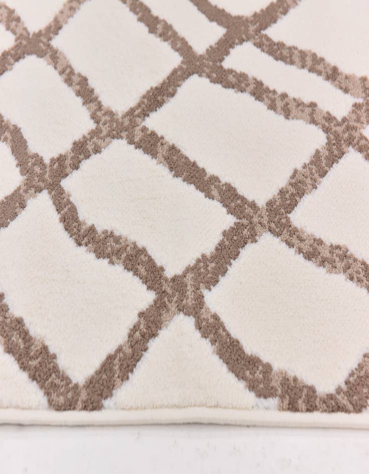 Detail image of 5' x 7' 6 Luxe Frieze Rug