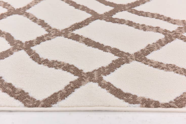 Detail image of 5' x 7' 6 Luxe Frieze Rug