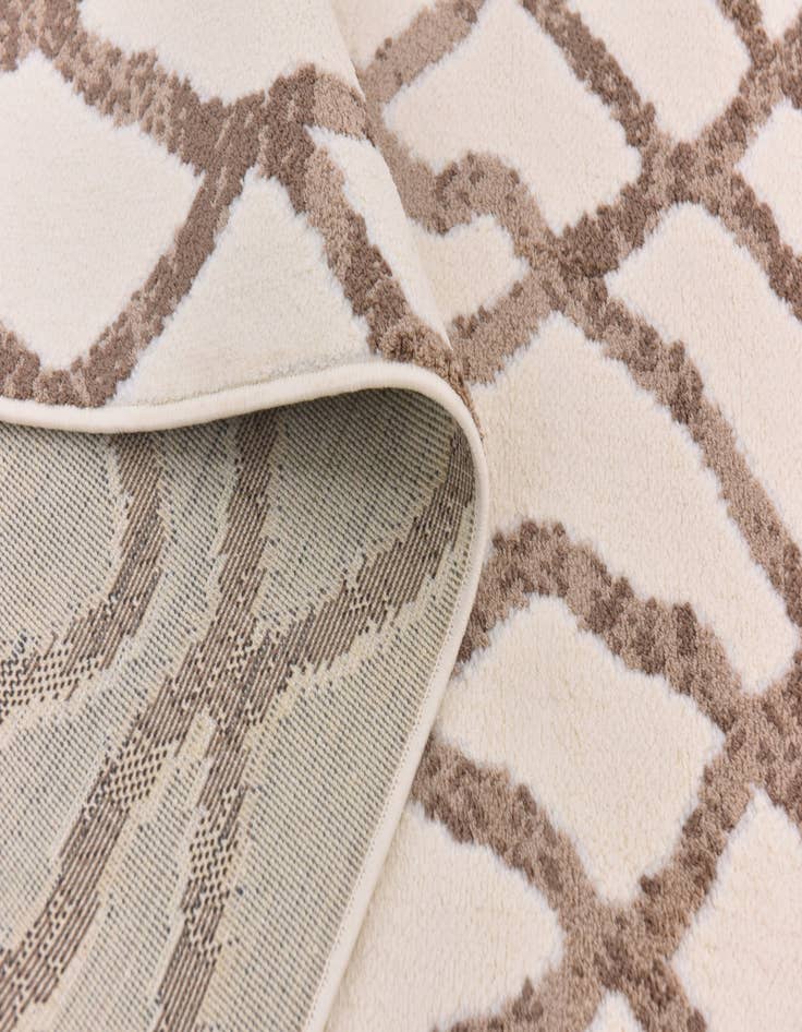 Detail image of 5' x 7' 6 Luxe Frieze Rug