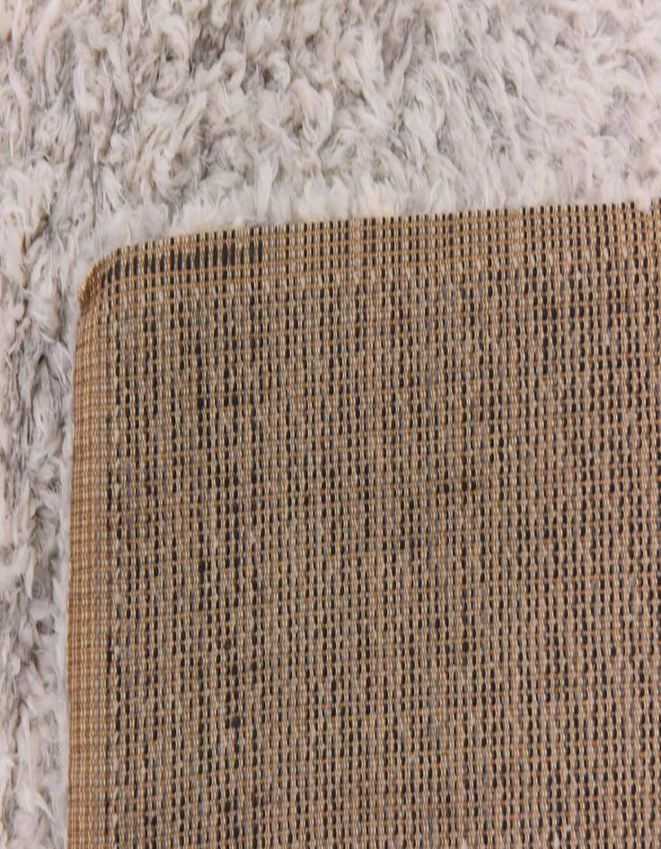 Detail image of 5' 4 x 7' 9 Luxury Solid Shag Rug