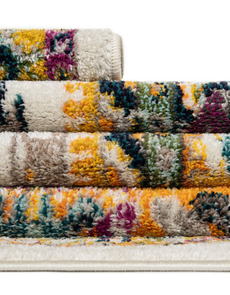 Detail image of 10' x 14' 1 Madeline Rug