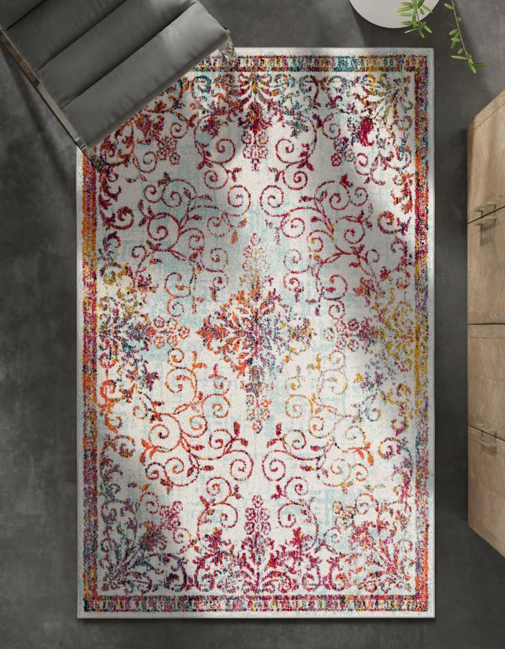 Detail image of 7' x 10' Madeline Rug