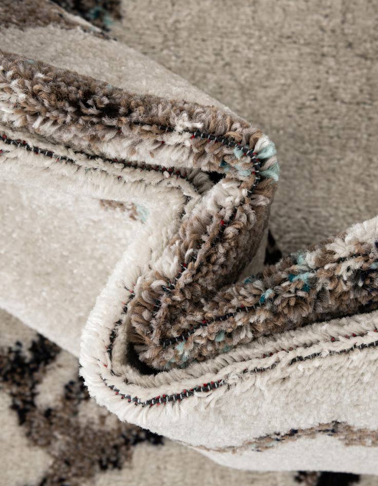 Detail image of 5' 3 x 8' Madeline Rug