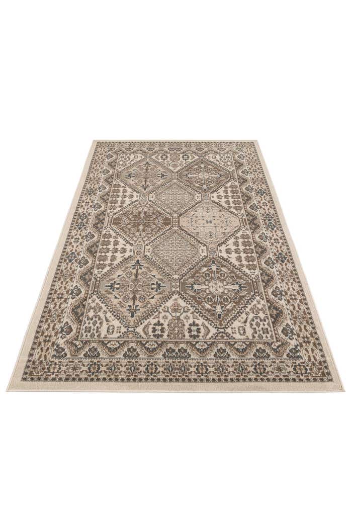 5' x 7' 10 Mamluk Rug