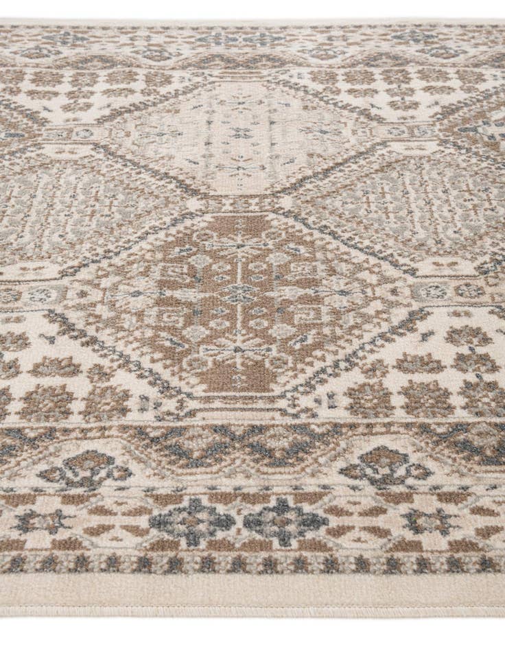 Detail image of 5' x 7' 10 Mamluk Rug