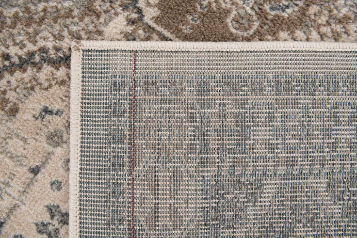 Detail image of 5' x 7' 10 Mamluk Rug