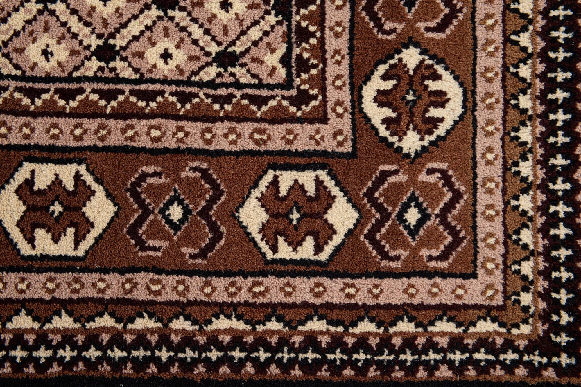 6' 7 x 10' Hand Knotted Memeih Wool Rug