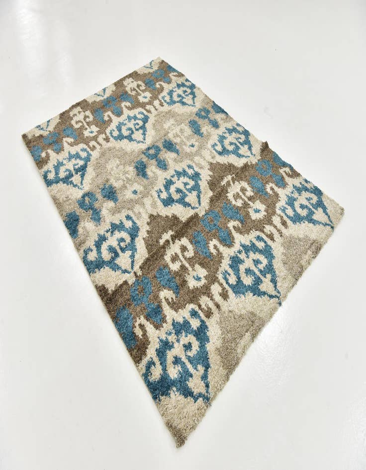 Detail image of 5' 3 x 7' 7 Midas Frieze Rug