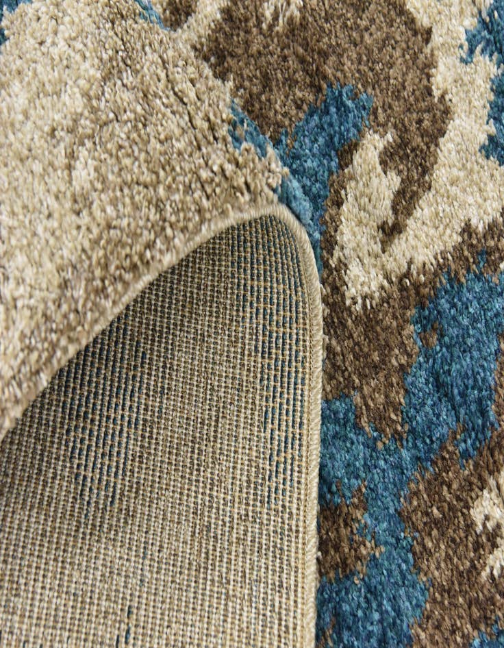 Detail image of 5' 3 x 7' 7 Midas Frieze Rug