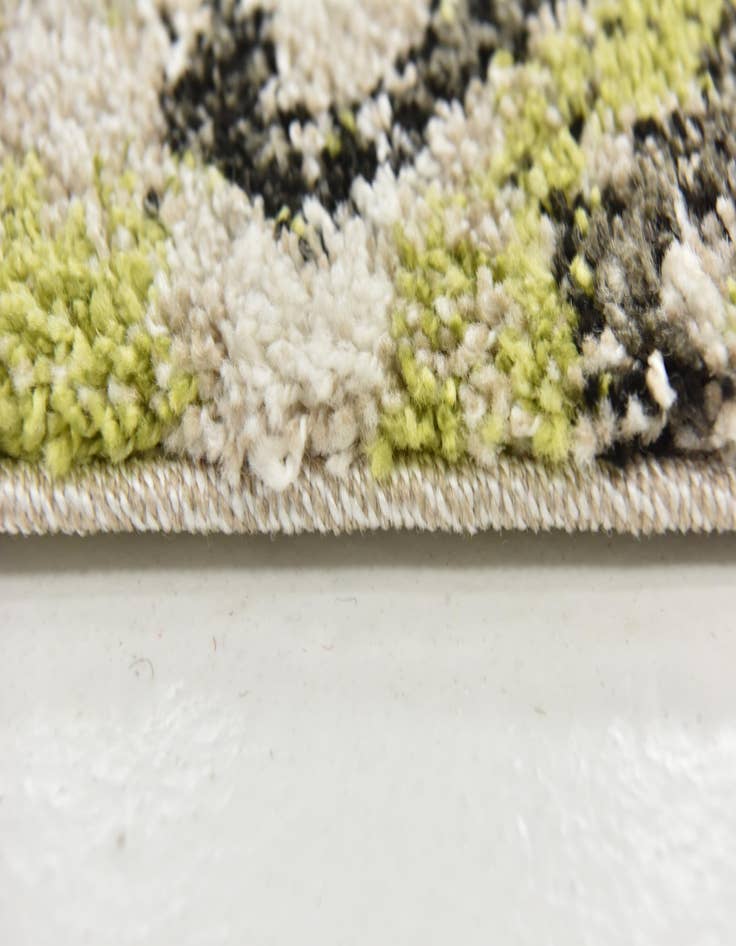 Detail image of 5' 3 x 7' 7 Midas Frieze Rug