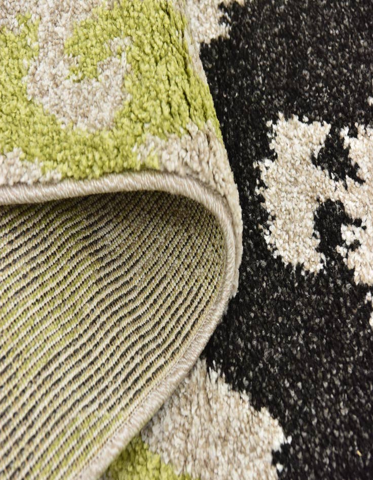 Detail image of 5' x 7' 7 Midas Frieze Rug